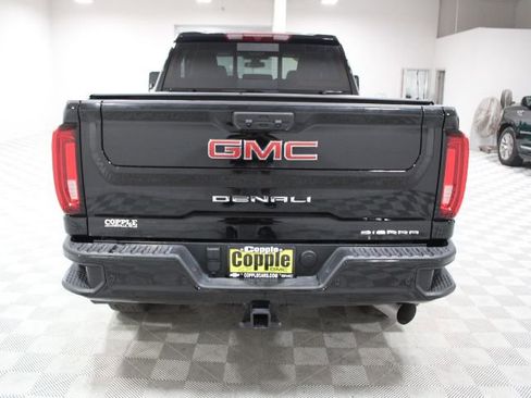 Certified 2022 GMC Sierra 3500 Denali image 10