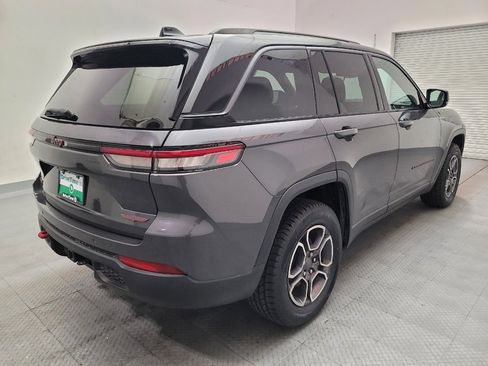 Used 2022 Jeep Grand Cherokee Trailhawk AWD/4WD image 9