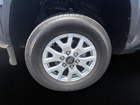 Used 2024 Toyota Tacoma SR5 RWD image 9