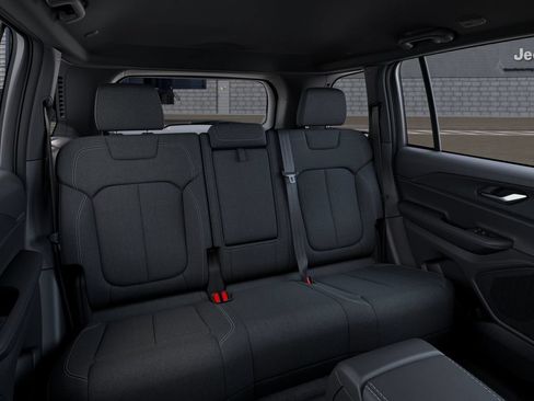 New 2026 Jeep Grand Cherokee Laredo RWD image 15