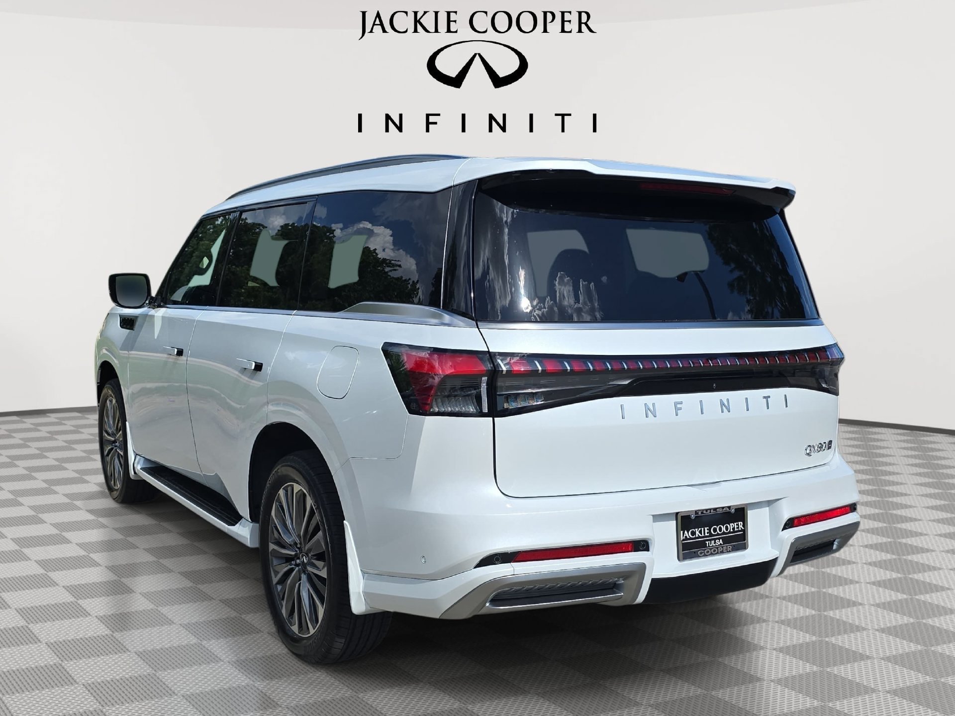 New 2027 INFINITI QX80 Luxe w/ Cargo Package AWD/4WD image 7