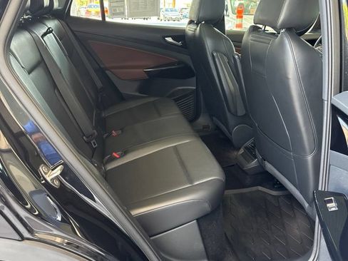 Certified 2022 Volkswagen ID.4 Pro S RWD image 8