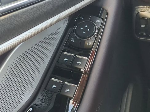 New 2026 Ford Explorer Platinum image 23