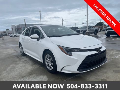 Used 2024 Toyota Corolla LE FWD image 7