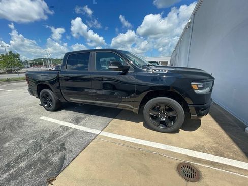 Used 2022 RAM 1500 Big Horn AWD/4WD image 5
