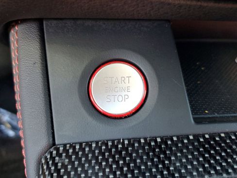 Used 2025 Audi SQ5 Premium Plus w/ Premium Plus Package image 31