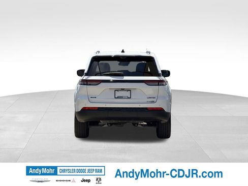 Used 2024 Jeep Grand Cherokee Limited w/ Luxury Tech Group II AWD/4WD image 7