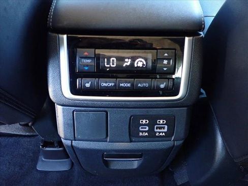 Used 2023 Subaru Ascent Limited AWD/4WD image 11