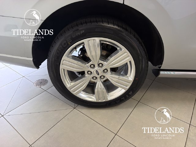 Certified 2023 Ford Expedition Platinum AWD/4WD image 35