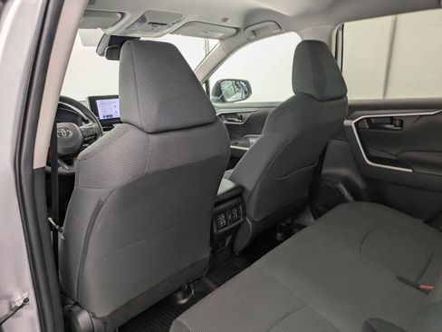 Used 2024 Toyota RAV4 LE AWD/4WD image 19