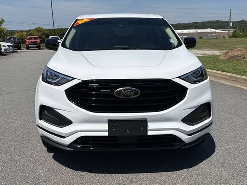 Used 2024 Ford Edge SE w/ Black Appearance Package AWD/4WD image 10