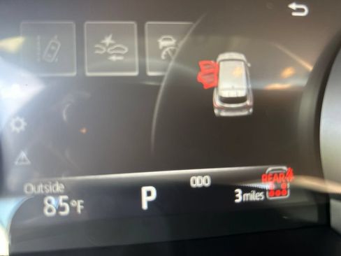 New 2026 Toyota Highlander XLE AWD/4WD image 16