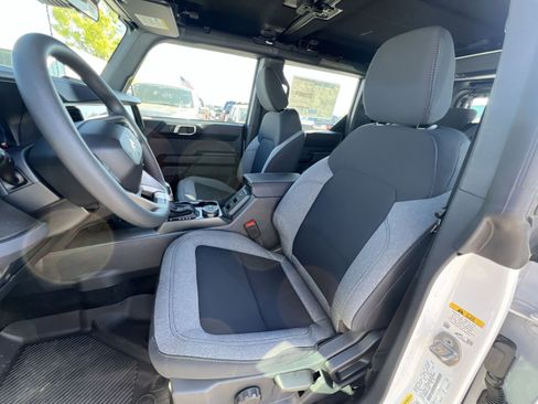 New 2025 Ford Bronco 4-Door w/ Sasquatch Package AWD/4WD image 21