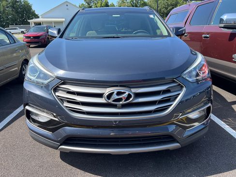 Used 2017 Hyundai Santa Fe Sport AWD/4WD image 9