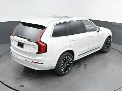 New 2026 Volvo XC90 B6 Ultra w/ Protection Package image 26