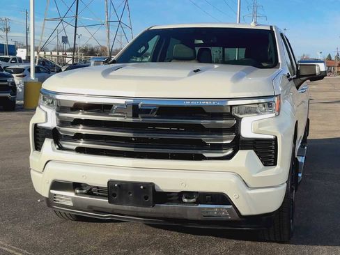 Used 2023 Chevrolet Silverado 1500 High Country image 9