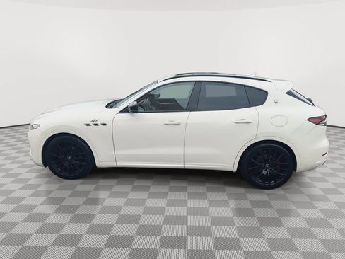 Used 2022 Maserati Levante GT AWD/4WD image 5