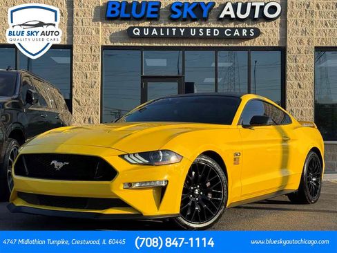 Used 2018 Ford Mustang GT Premium w/ GT Performance Package RWD image 1