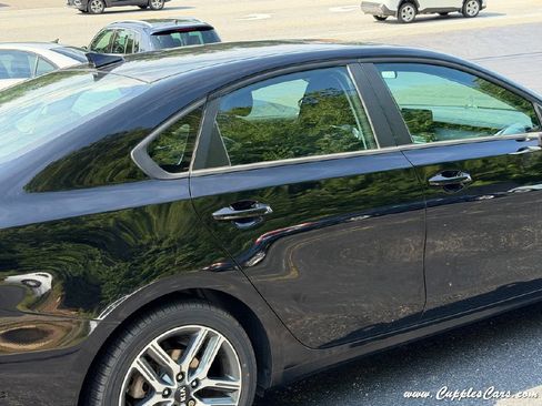 Used 2019 Kia Forte S w/ S Premium Package FWD image 32