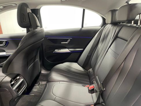 Used 2026 Mercedes-Benz E 350 4MATIC image 25