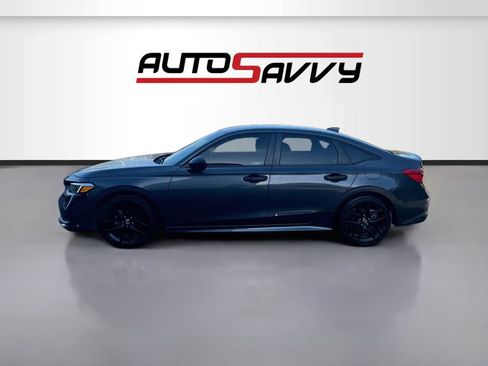 Used 2023 Honda Civic Sport image 4