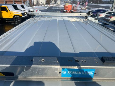 Used 2018 Chevrolet Express 2500 image 5