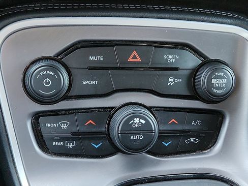 Used 2022 Dodge Challenger SXT w/ Blacktop Package image 21