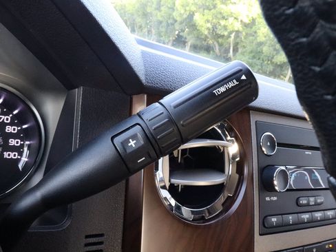 Used 2011 Ford F250 Lariat w/ Lariat Interior Pkg AWD/4WD image 35