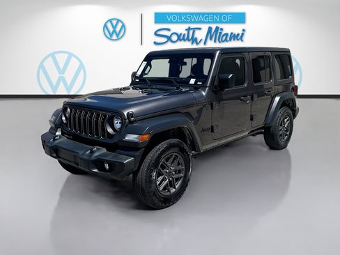 Used 2024 Jeep Wrangler Sport S AWD/4WD image 3