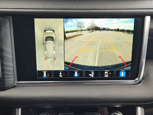Used 2023 GMC Yukon XL Denali AWD/4WD image 18