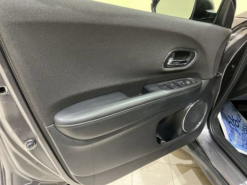 Used 2022 Honda HR-V EX image 21