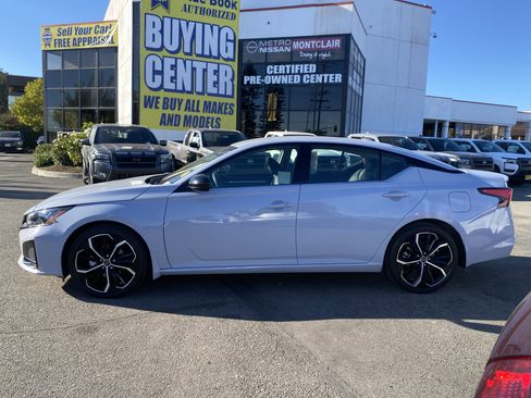 Used 2023 Nissan Altima 2.5 SR image 6