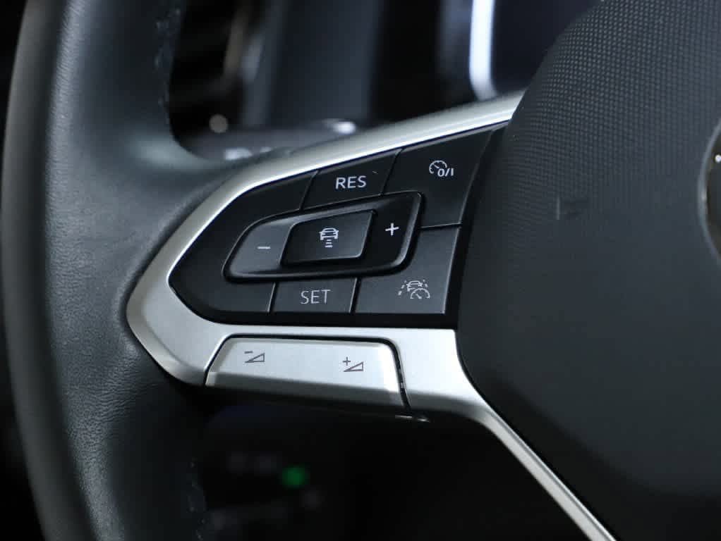 Used 2024 Volkswagen Jetta SEL FWD image 22