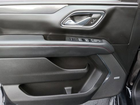 Used 2023 Chevrolet Suburban RST w/ Luxury Package image 10