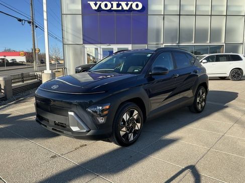 Used 2025 Hyundai Kona SEL image 2