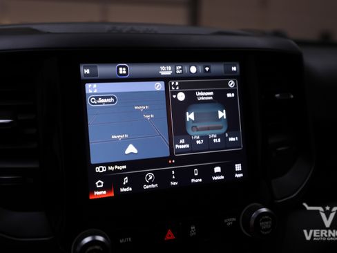 Used 2022 RAM 3500 Tradesman w/ Chrome Appearance Group image 28