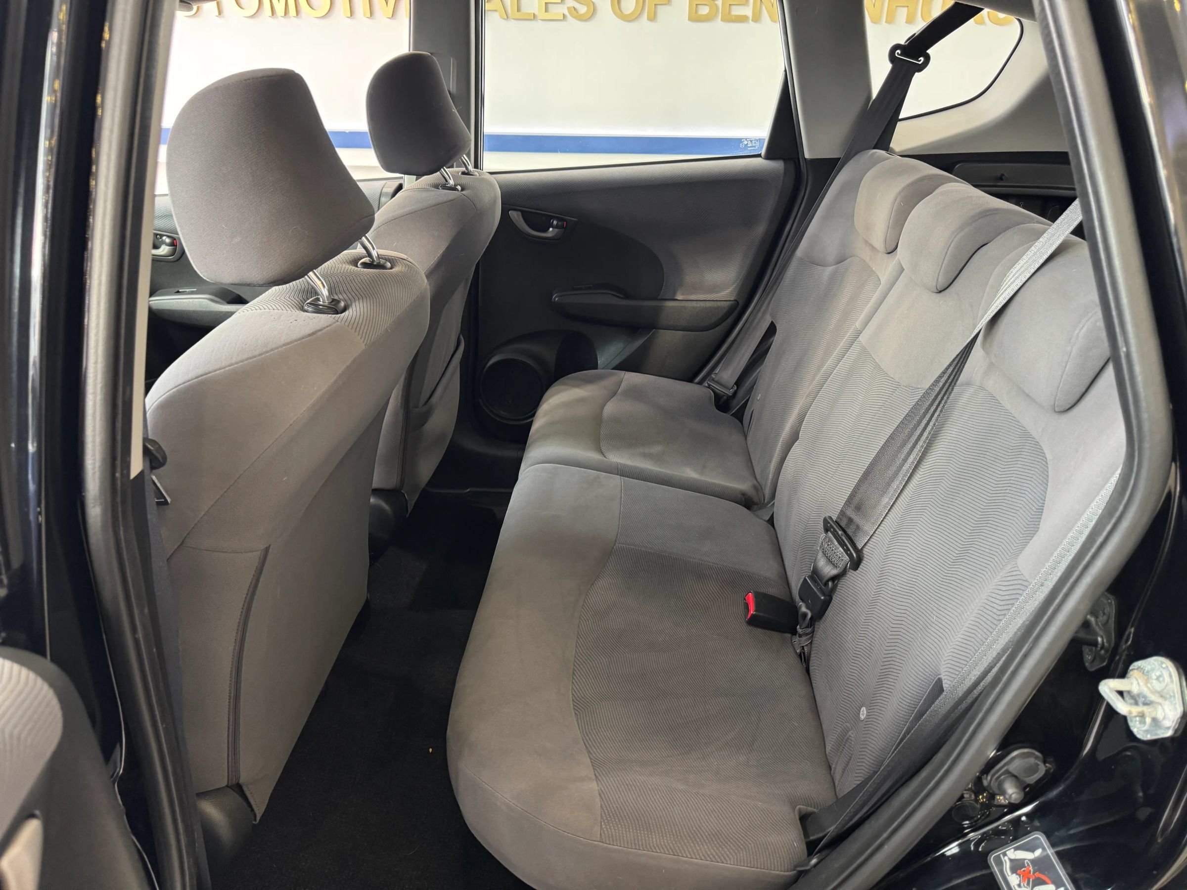 Used 2010 Honda Fit image 20