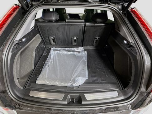 New 2026 Cadillac Optiq Luxury 1 w/ LPO, Floor Liner Package AWD/4WD image 27