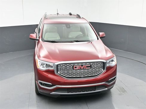 Used 2018 GMC Acadia Denali w/ Technology Package AWD/4WD image 23