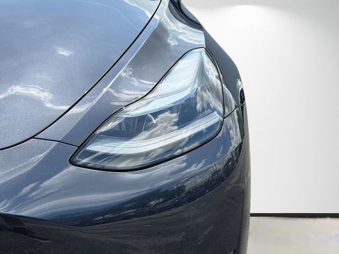 Used 2024 Tesla Model Y Long Range AWD/4WD image 9