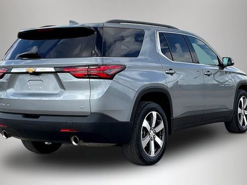 Used 2023 Chevrolet Traverse LT w/ LT Premium Package image 5