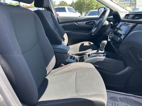 Used 2020 Nissan Rogue Sport S FWD image 13