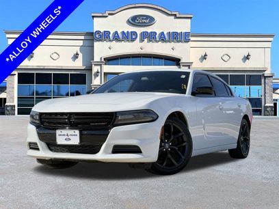 Used 2020 Dodge Charger SXT w/ Blacktop Package