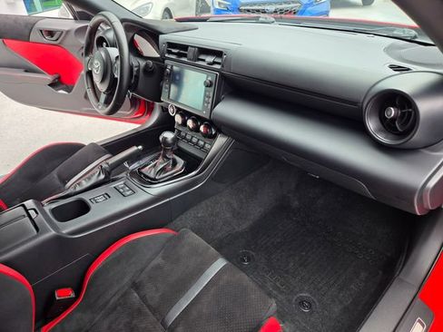 Used 2024 Toyota GR86 TRUENO Edition RWD image 24