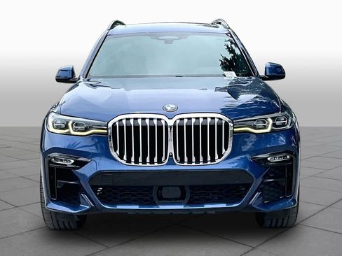Used 2019 BMW X7 xDrive50i w/ M Sport Package AWD/4WD image 4