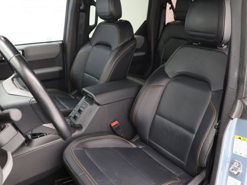 Used 2023 Ford Bronco Badlands w/ Sasquatch Package image 16