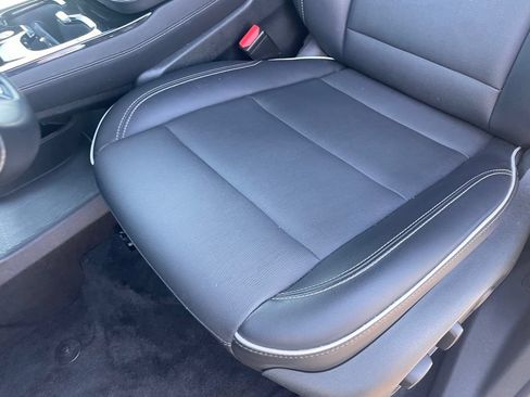 Used 2025 Buick Enclave Preferred FWD image 22