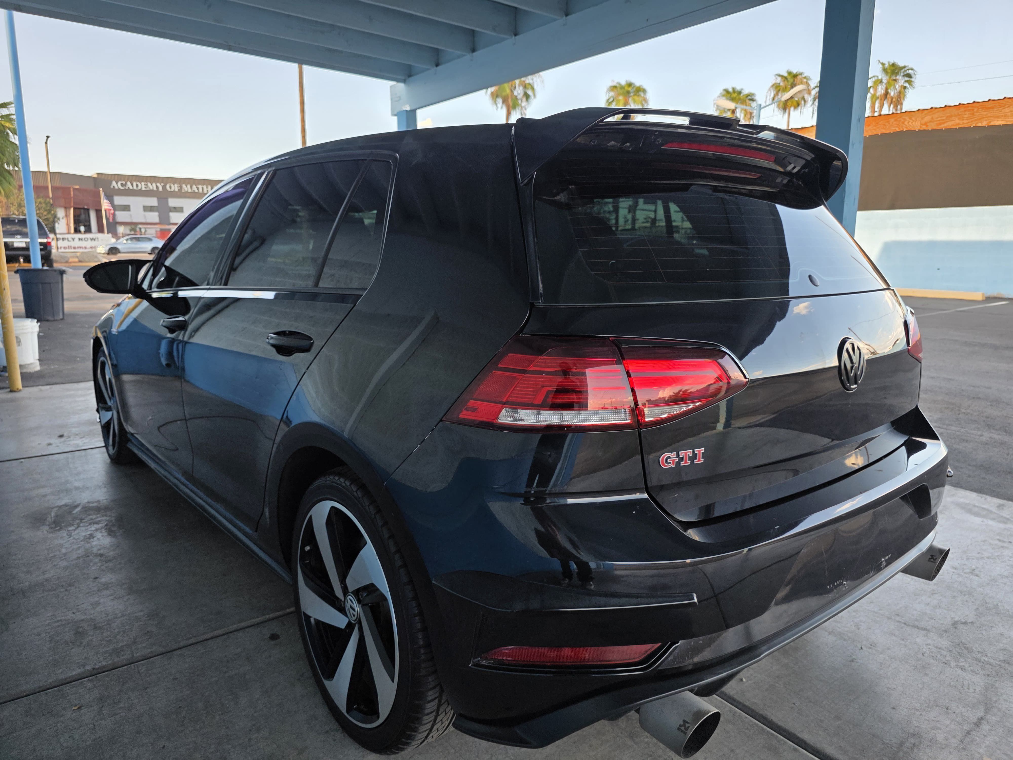 Used 2021 Volkswagen GTI S FWD image 5