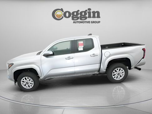 New 2026 Toyota Tacoma SR5 AWD/4WD image 7