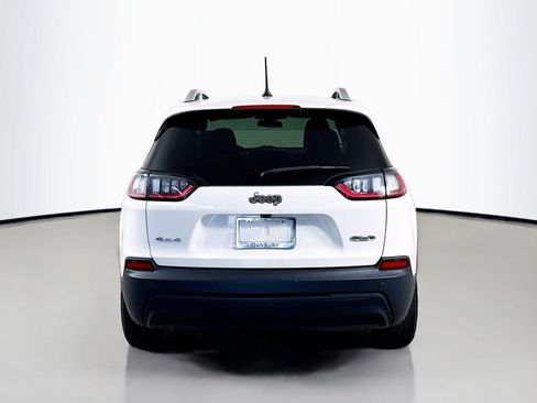 Used 2020 Jeep Cherokee Latitude Plus w/ Cold Weather Group AWD/4WD image 10